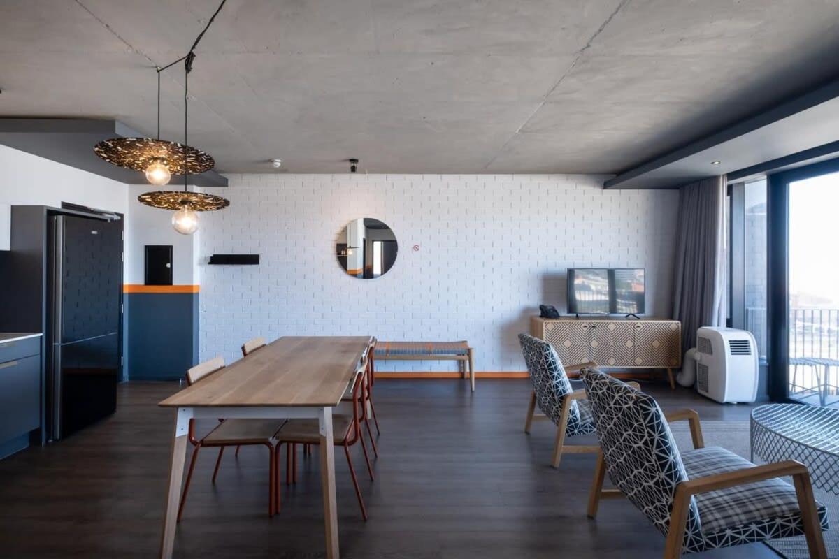 825 Wex1 By Perch * Cape Town